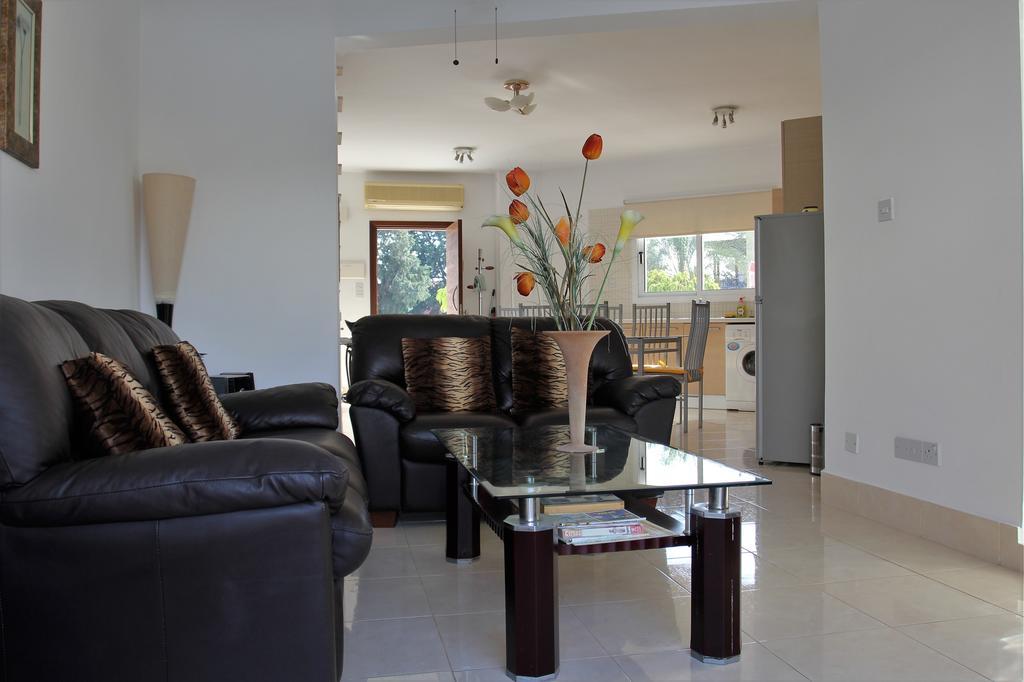 Villa Christina Paphos Luaran gambar